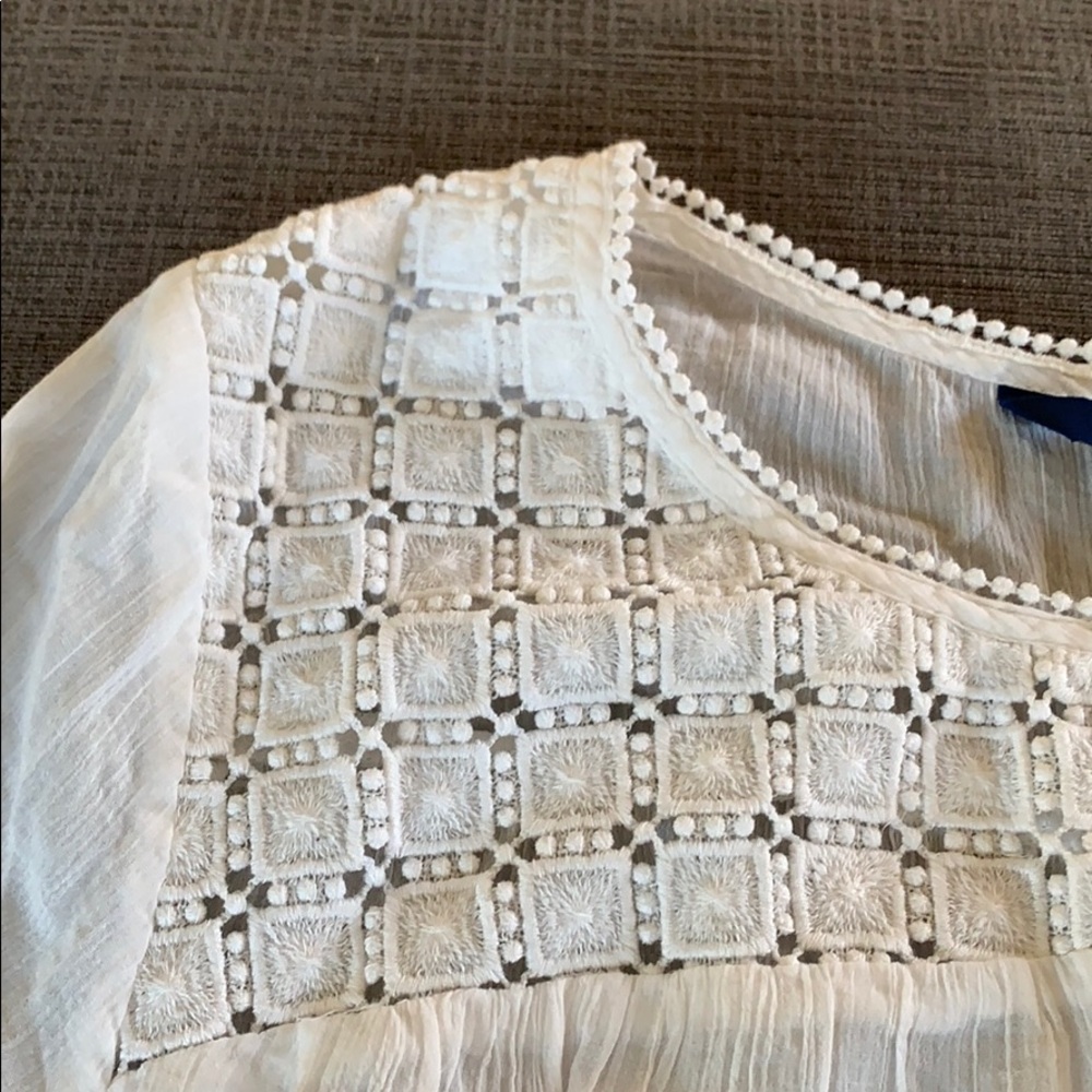 Old navy long sleeve white shirt - Picture 2 of 4